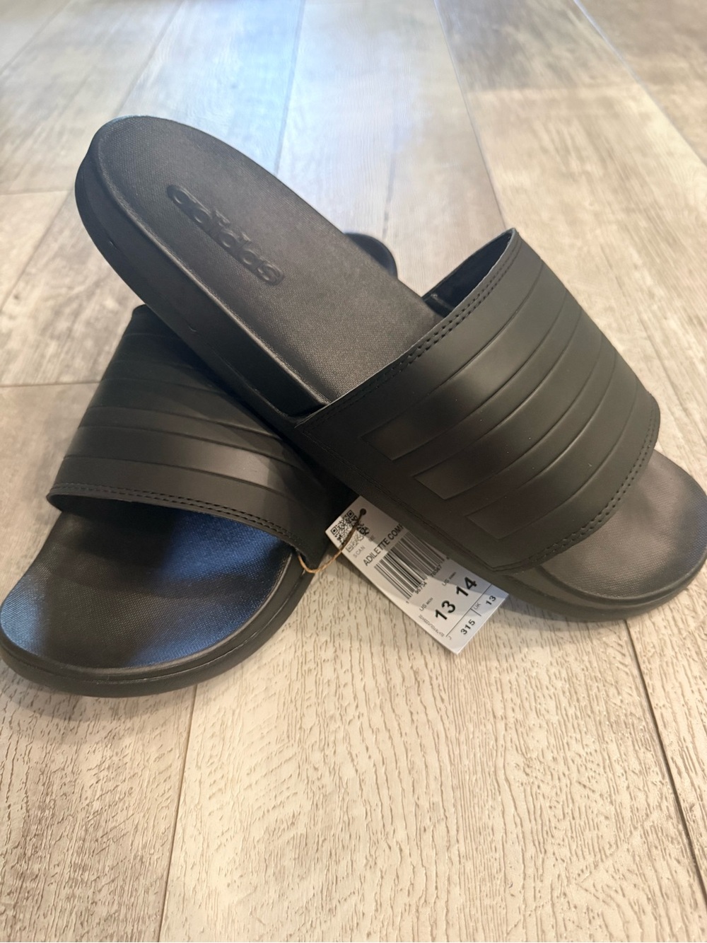Adidas Adilette Comfort Black Slides Sandals Men’s Size 13 NWT